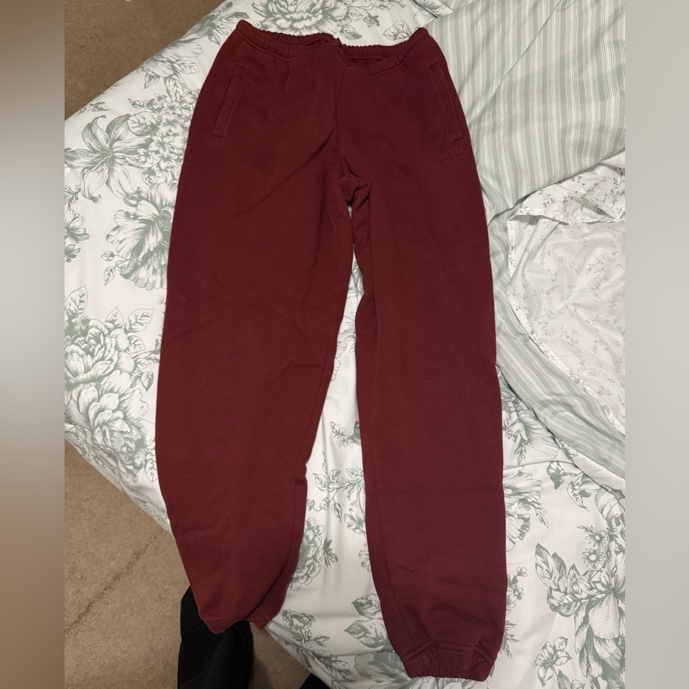SKIMS sweatpants